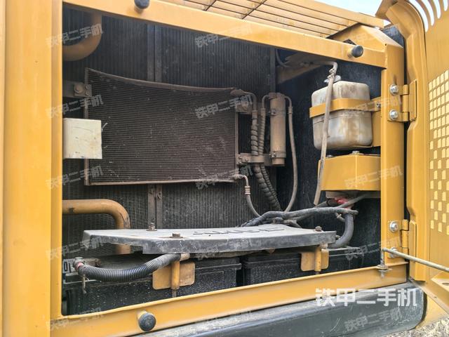 散熱器正面（大件艙室）