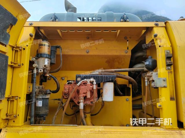 電瓶（大件艙室）