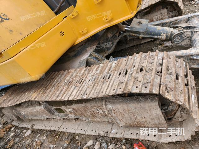 右驅(qū)動(dòng)輪（行走機(jī)構(gòu)）