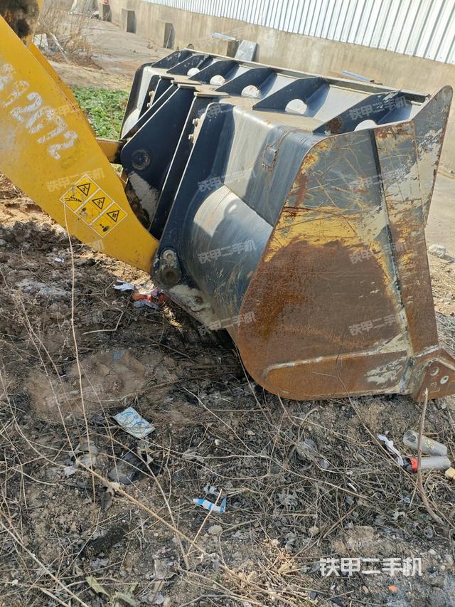 工作裝置整體（整機(jī)外觀及大件）