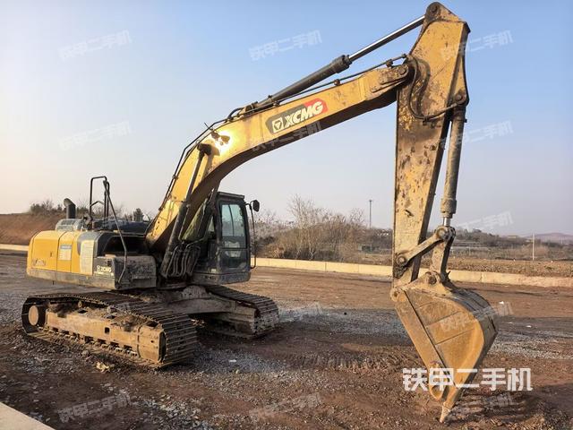 右前45(整機(jī)外觀) 右前45(整機(jī)外觀)