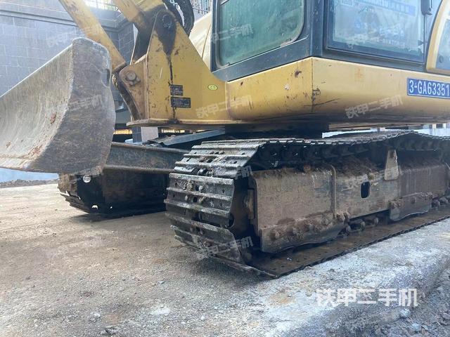 驾驶室整体（整机外观）