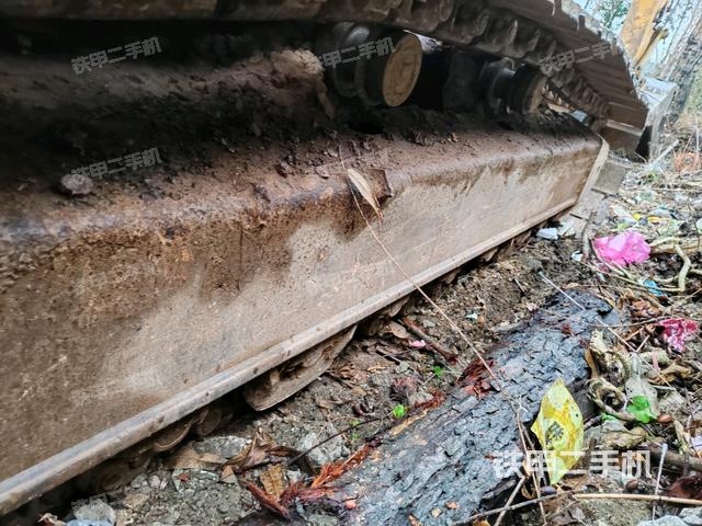 左側(cè)行走馬達(dá)蓋板（行走機(jī)構(gòu)）