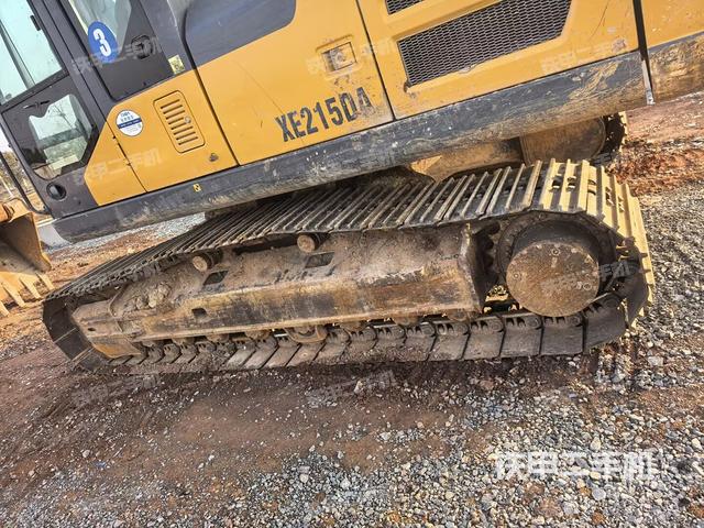 左側(cè)履帶整體?(行走機(jī)構(gòu)) 左側(cè)履帶整體?(行走機(jī)構(gòu))