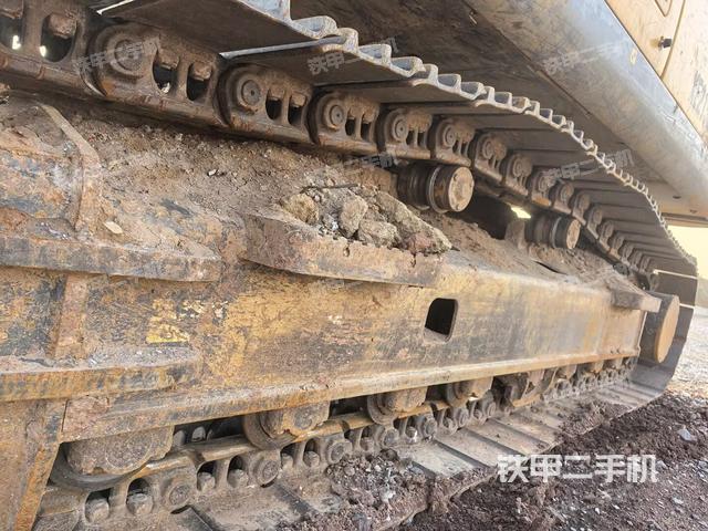 左側(cè)行走馬達(dá)蓋板(行走機(jī)構(gòu)) 左側(cè)行走馬達(dá)蓋板(行走機(jī)構(gòu))