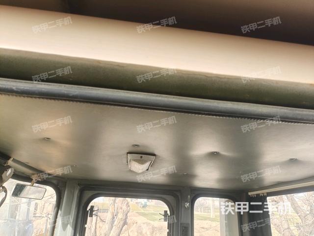 駕駛室正側(cè)(駕駛室部分) 駕駛室正側(cè)(駕駛室部分)