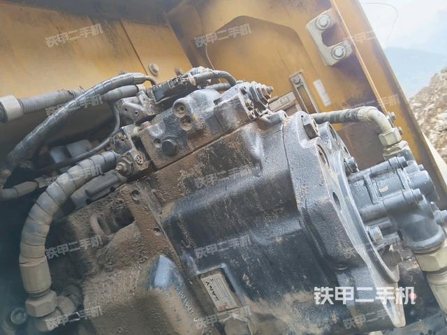 液壓泵斜45?左（大件艙室）