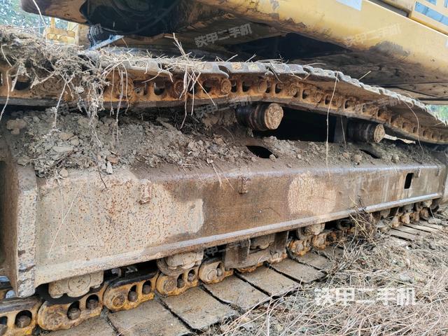 右驅(qū)動輪（行走機構）