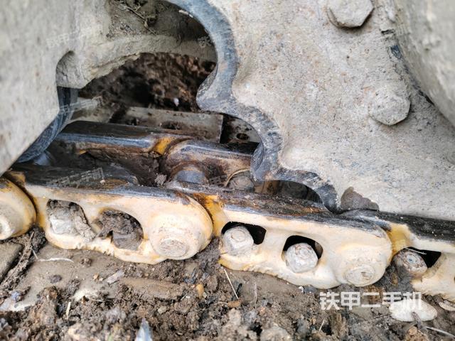 左托鏈輪和鏈筋（行走機(jī)構(gòu)）