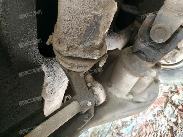 右側(cè)履帶整體?(行走機(jī)構(gòu)) 右側(cè)履帶整體?(行走機(jī)構(gòu))