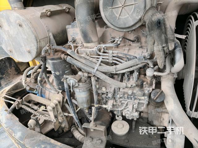 现代R60-7挖掘机的设备实拍-第21张实拍照片