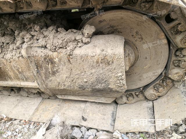 左驅(qū)動(dòng)輪（行走機(jī)構(gòu)）