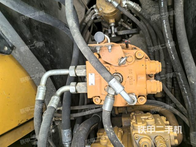 回轉(zhuǎn)馬達(dá)（上車(chē)部件）