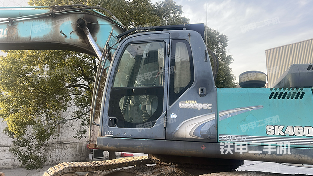 驾驶室整体（整机外观）