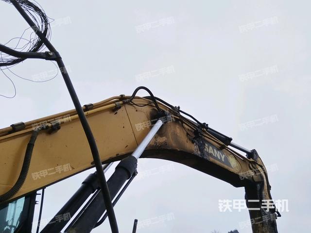 大臂整體?右側(cè)（工作和回轉(zhuǎn)裝置）