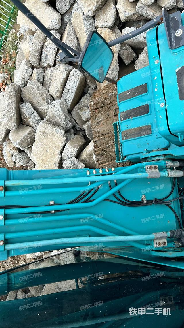 大臂背部俯視（工作和回轉(zhuǎn)裝置）