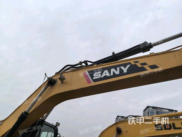 大臂整體?右側(cè)（工作和回轉(zhuǎn)裝置）