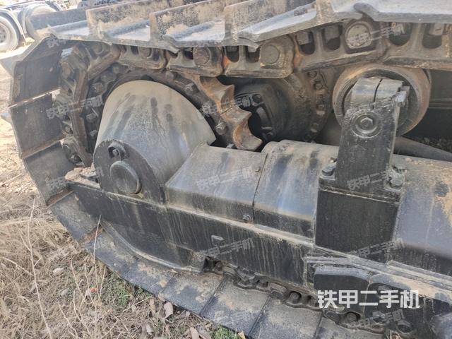 推土鏟右后（推土機(jī)底盤及工作裝置）