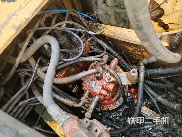 駕駛室頂部俯視（上車部件）