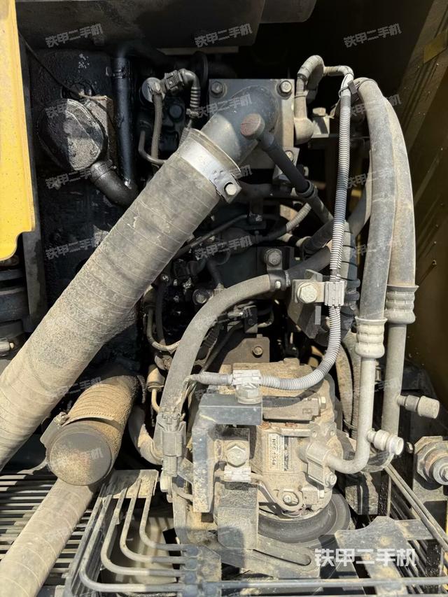 駕駛室頂部俯視（上車部件）