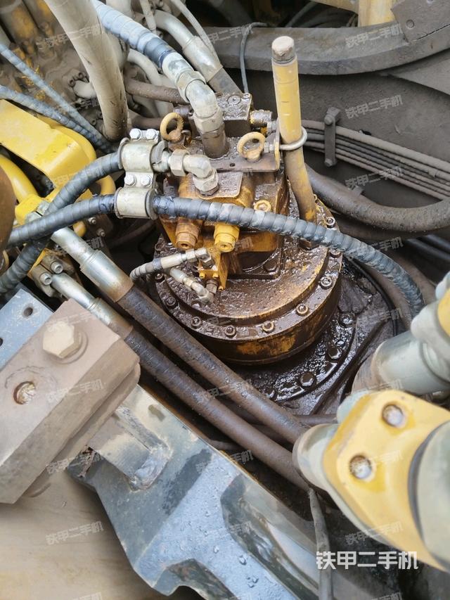 回轉(zhuǎn)馬達(dá)（上車部件）