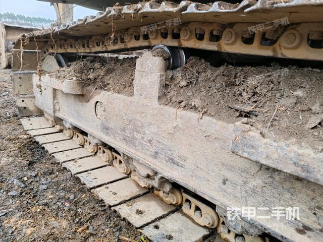 左驅(qū)動(dòng)輪（行走機(jī)構(gòu)）