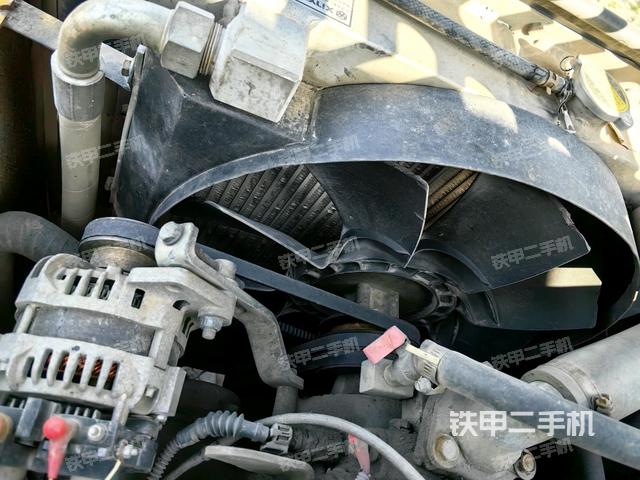 水箱+風(fēng)扇特寫(上車部件) 水箱+風(fēng)扇特寫(上車部件)