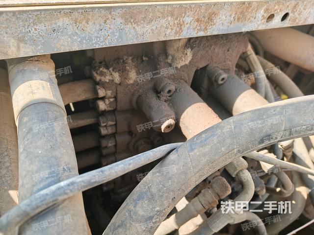 回轉(zhuǎn)馬達(dá)（上車部件）