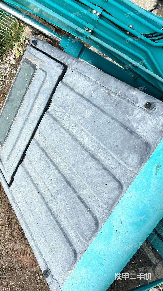 駕駛室頂部俯視（上車部件）