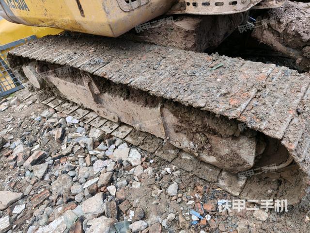 左側(cè)履帶整體?（行走機(jī)構(gòu)）