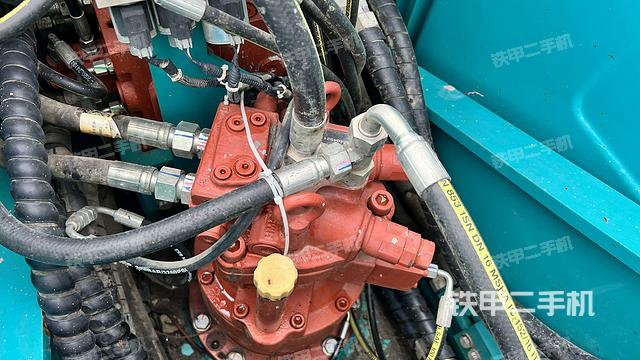 回轉(zhuǎn)馬達(dá)（上車部件）