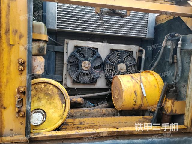 液壓泵室（大件艙室）