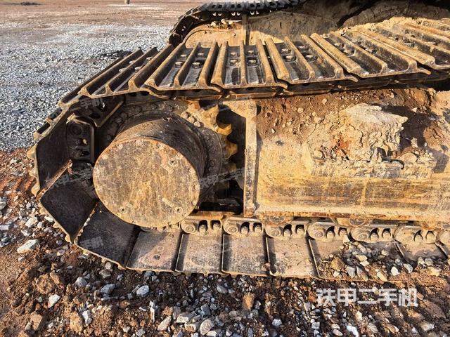 右驅(qū)動輪(行走機(jī)構(gòu)) 右驅(qū)動輪(行走機(jī)構(gòu))