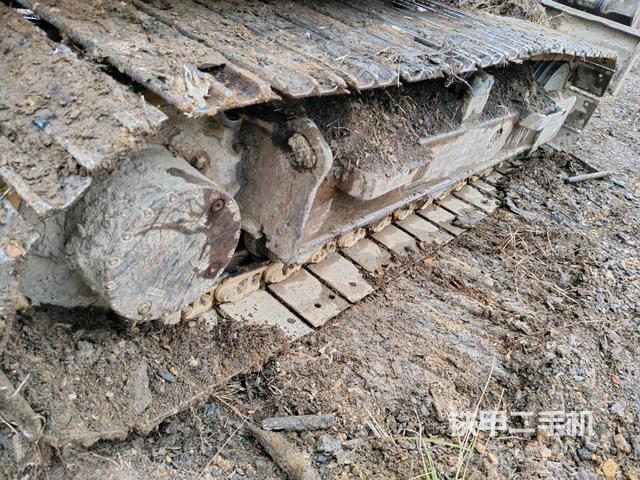 左側(cè)行走馬達(dá)蓋板（行走機(jī)構(gòu)）