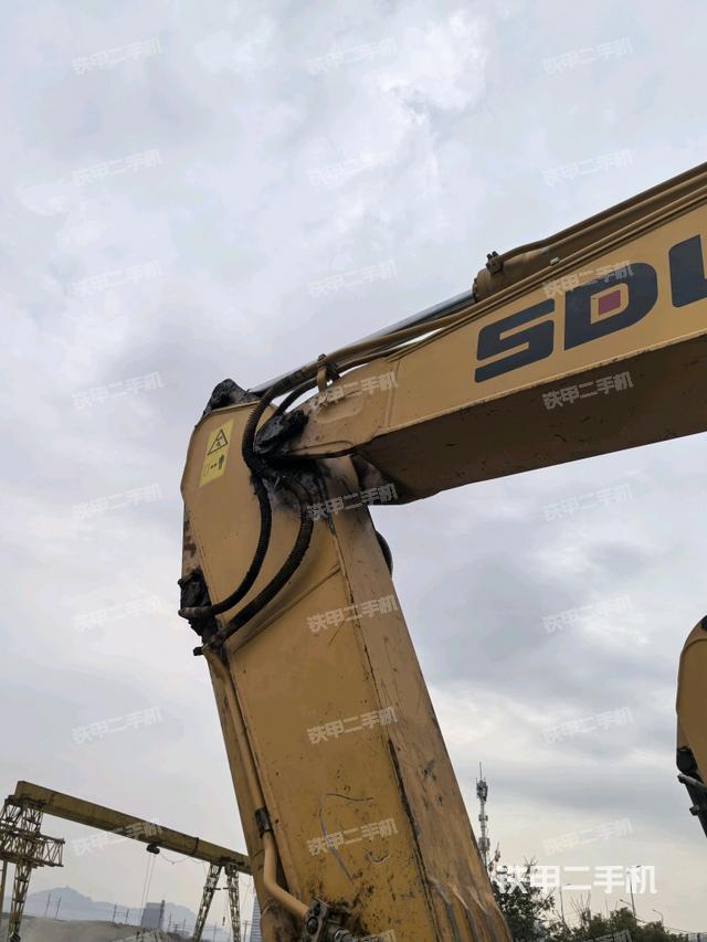 小臂整體左后（工作和回轉(zhuǎn)裝置）