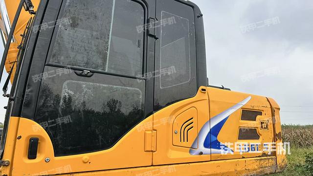 駕駛室整體（整機(jī)外觀）