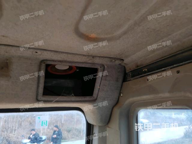 右側(cè)玻璃角標（駕駛室部分）