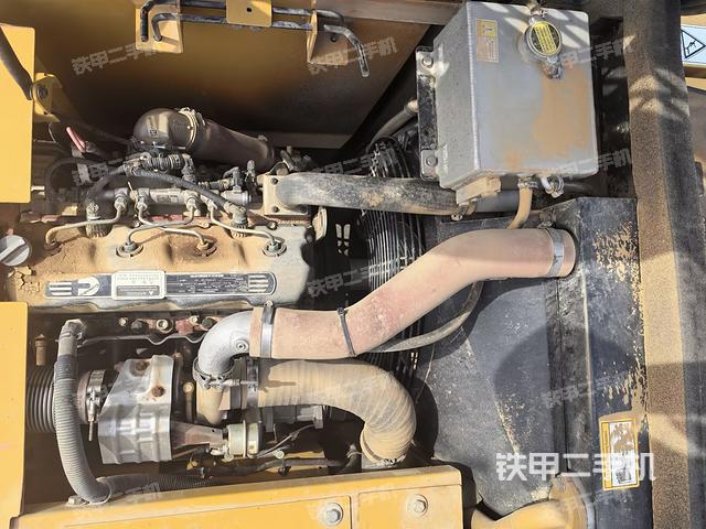 發(fā)動(dòng)機(jī)整體俯視(整機(jī)外觀) 發(fā)動(dòng)機(jī)整體俯視(整機(jī)外觀)