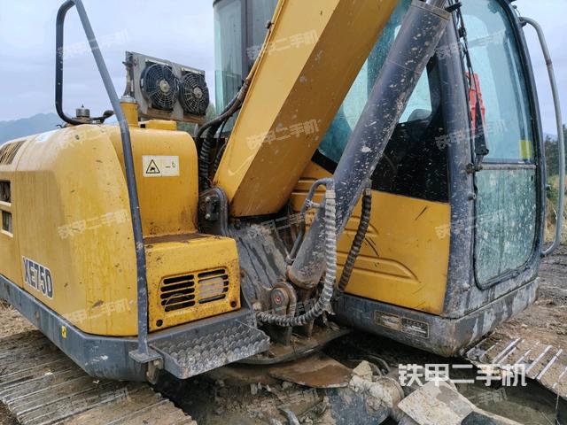 大臂根部?斜（工作和回轉(zhuǎn)裝置）