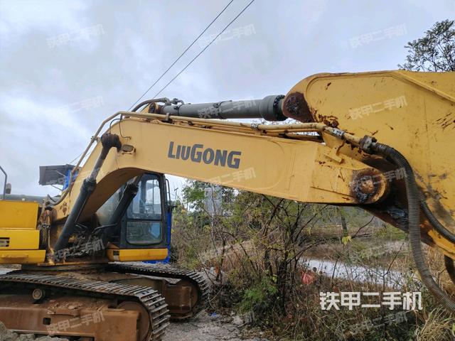 大臂整體?右側(cè)（工作和回轉(zhuǎn)裝置）