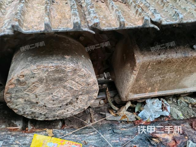 左導(dǎo)向輪（行走機(jī)構(gòu)）