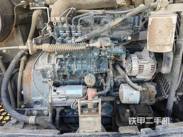 發(fā)動機整體俯視(整機外觀) 發(fā)動機整體俯視(整機外觀)