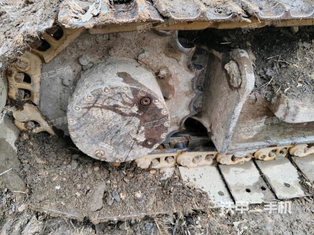 右側(cè)履帶整體?（行走機(jī)構(gòu)）