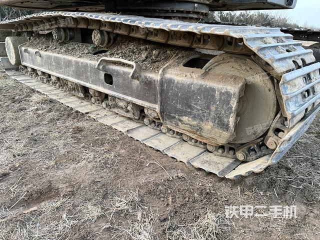 單側(cè)履帶整體（整機(jī)外觀）