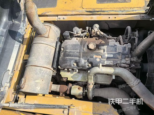 發(fā)動(dòng)機(jī)整體俯視(整機(jī)外觀) 發(fā)動(dòng)機(jī)整體俯視(整機(jī)外觀)