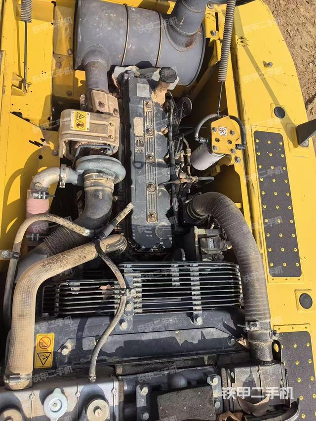 發(fā)動機整體俯視(整機外觀) 發(fā)動機整體俯視(整機外觀)