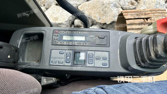 座椅左側(cè)控制臺(tái)/音響/含左手柄（駕駛室部分）