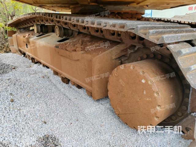 左導(dǎo)向輪（行走機(jī)構(gòu)）