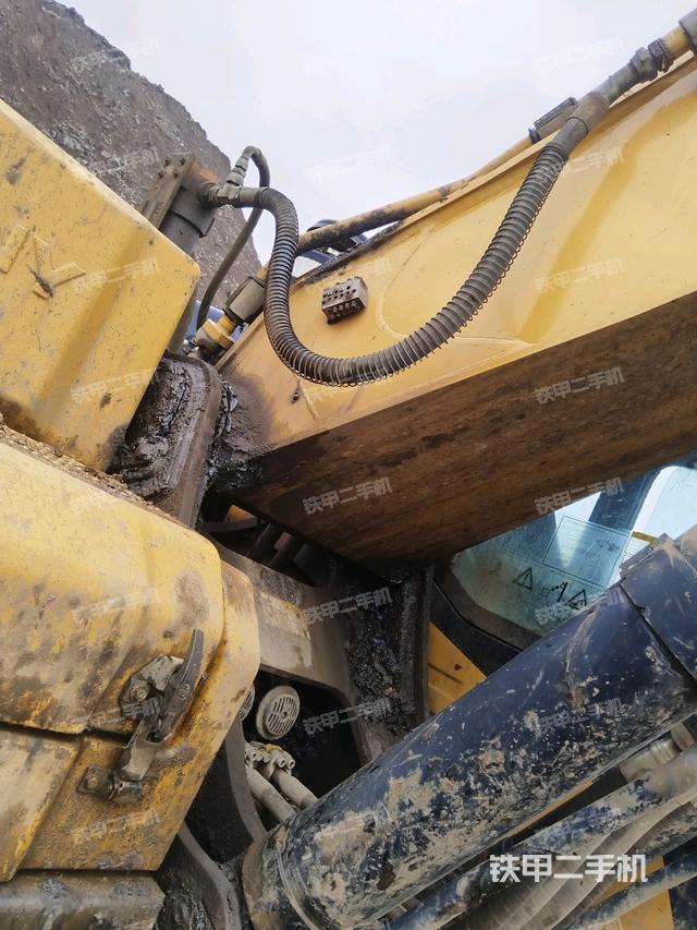 大臂根部?斜視（工作和回轉(zhuǎn)裝置）