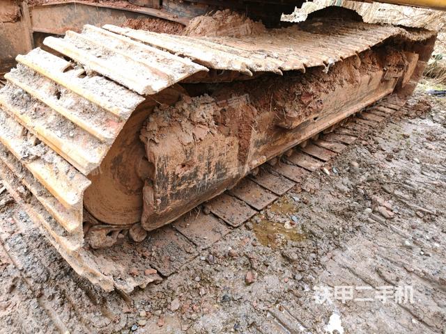 右側(cè)履帶整體（行走機(jī)構(gòu)）